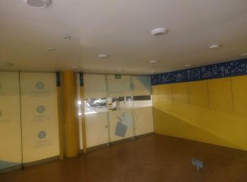 Local comercial · 75m² · 1 Estacionamiento · Local en Colón Echegaray