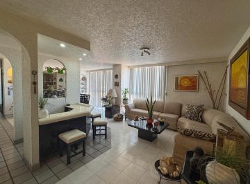 Departamento en Venta de 3 habitaciones Del Valle Sur · Departamento de 3 Recámaras con Gran Ubicación