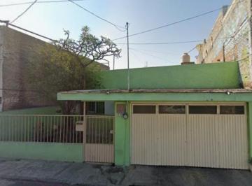 Casa de 8 habitaciones, Zapopan · Se Vende Inmueble en