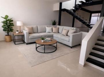 Casa · 356m² · 4 Recámaras · 2 Estacionamientos · Casa Remodelada en Venta en Lomas Verdes 5a. Sección
