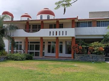 Casa de 6 habitaciones, Emiliano Zapata · Enorme Casa en Venta en Burgos