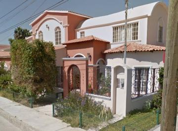 Casa de 4 habitaciones, Ensenada · Venta de Casa en La Colonia Hidalgo en Ensenada en Baja California