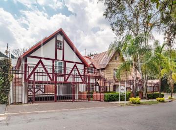 Casa de 5 habitaciones, Miguel Hidalgo · Casa con 635 m² de Superficie de Terreno, 5 Habitaciones en Venta en Bosque de Las Lomas