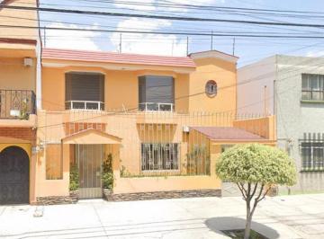 Casa de 4 habitaciones, Azcapotzalco · ¡Gran Oportunidad! Casa de Remate en Azcapotzalco