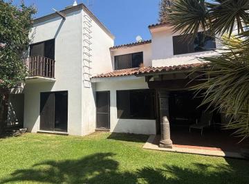 Casa de 4 habitaciones, Cuernavaca · Casa con 4 Dorm. en Renta de 405 m² Superficie de Terreno en Vista Hermosa Cuernavaca Morelos