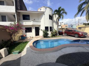 Casa · 134m² · 3 Recámaras · 2 Estacionamientos · Casa en Venta en Playa de Oro Boca del Río Veracruz