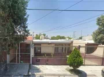 Casa de 3 habitaciones, Saltillo · Venta de Casa en Magisterio Seccion 38 en Saltillo en Coahuila