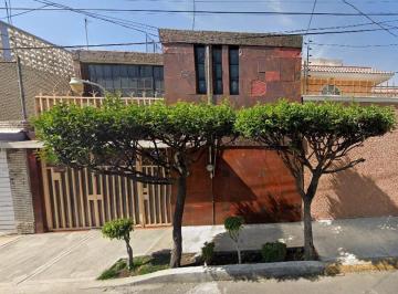 Casa de 3 habitaciones, Venustiano Carranza · ¡Gran Oportunidad! Casa de Remate en Venustiano Carranza