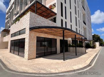 Local comercial · 165m² · 2 Estacionamientos · Local Ideal Para Restaurante P Cafeteria
