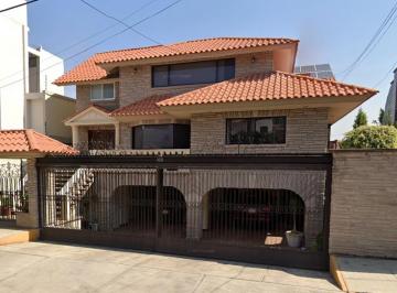 Casa de 5 habitaciones, Naucalpan de Juárez · Venta de Casa en La Colonia Ciudad Satelite Naucalpan de Juarez en El Estado de Mexico