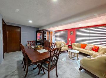 9d1c1be41835c290e0c4450d113f6ca98b9e6f0f21f41d7226a9c66dd0b0ffd6 · Casa en Venta con 2 Departamentos en San Lorenzo La Cebada.