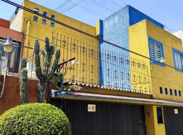 Casa uso de suelo de 8 habitaciones, Benito Juárez · Casa con Uso de Suelo en Venta en Letran Valle