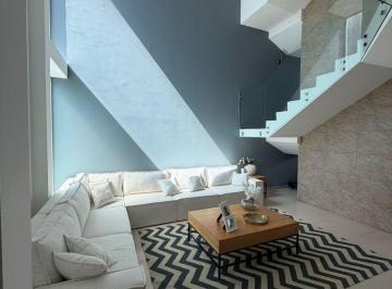Casa de 4 habitaciones, Querétaro · Oportunidad en Condesa Juriquila Amplia y Hermosa Casa con Doble Altura y Roof Garden