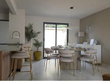 Casa · 98m² · 2 Recámaras · 2 Estacionamientos · Casa en Venta en Desarrollo Nuevo en Calimaya