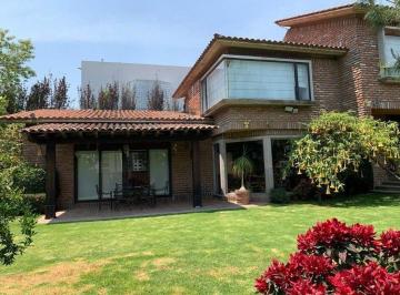 85dd74621e4285d8c933020eca1684052395700ad4394a8fcb35c305a8a42618 · Casa en Venta en Bosques de Las Lomas