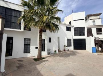 Casa de 6 habitaciones, Chihuahua · Casa en Venta en Privada en Col. Santo Niño