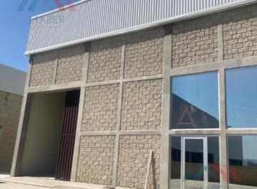 Nave industrial · 1088m² · 4 Estacionamientos · Nave Industrial - Pueblo Sanctorum