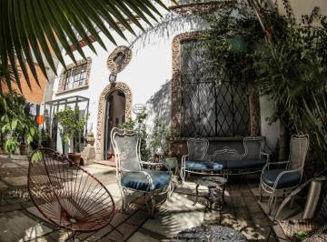 Casa uso de suelo de 1 habitación, Cuauhtémoc · Boutique Hotel en Venta – Corazón de La Condesa