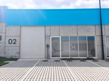 Bodega comercial · 230m² · 2 Estacionamientos · Bodega en Renta en El Conín | Querétaro