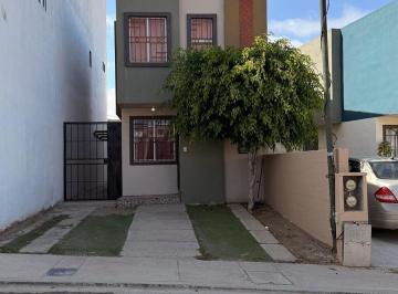 f5c99fff006f4c32c3a7e03fea319d4ddb8623799ccfcbf51a8187cca5d8d1d6 · Asi Casa en Renta Santa Fe Privada, Praderas de La Gloria