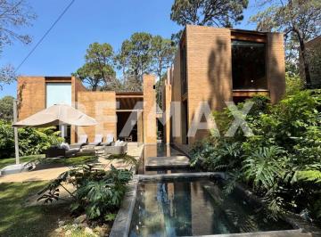 Casa en condominio · 350m² · 4 Recámaras · 2 Estacionamientos · Casa en Condominio en Venta - (4)