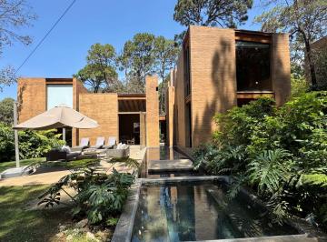 Casa en condominio · 350m² · 4 Recámaras · 2 Estacionamientos · Casa en Condominio en Venta - (4)
