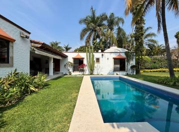 Casa de 6 habitaciones, Cuernavaca · Venta Casa Zona Dorada, Colonia Delicias, Cuernavaca Morelos