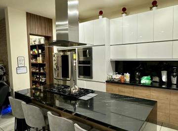 Casa de 4 habitaciones, Zapopan · Espectaculares Espacios y Amplia Casa en Venta en Valle Imperial