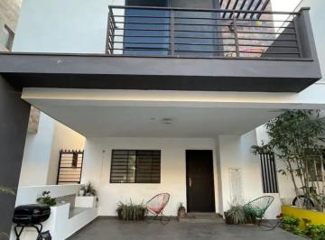 Casa de 3 habitaciones, García · Casa Amueblada en Renta en Valle de Cumbres Sector Cantabrica