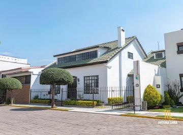 Casa · 262m² · 1 Recámara · 2 Estacionamientos · Casa en Renta Fraccionamiento Jardines de Zavaleta