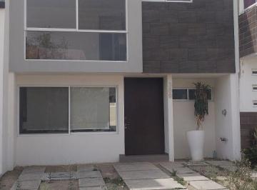 Casa de 3 habitaciones, Tlajomulco de Zúñiga · Frente Al Parque Casa Fuerte Baluarte