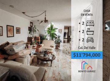 Casa · 204m² · 2 Recámaras · 3 Estacionamientos · Hermosa Casa en Venta en del Valle