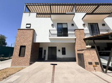 Casa · 223m² · 3 Recámaras · 2 Estacionamientos · Casa en Venta, Frente Área Verde, en Esquina Area Boscaje Residencial