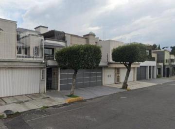 Casa de 4 habitaciones, Coyoacán · Casa en Venta Paseos de Taxqueña