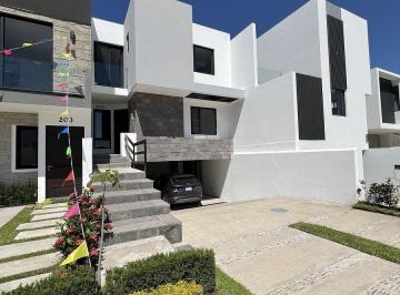 ae641fc2bd48fa4936608e67bf223bf6b245dd9f2cb841d8cf74d40027aaba0f · Casa en Venta en Paraje Residencial en Tlajomulco de Zúñiga
