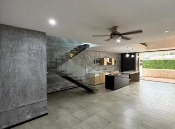 Casa · 242m² · 3 Recámaras · 2 Estacionamientos · Casa en Montes de Ame