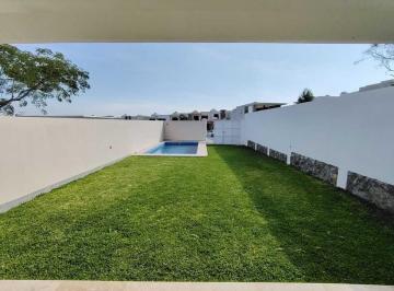 Casa · 165m² · 4 Recámaras · 2 Estacionamientos · Casa en El Polvorín