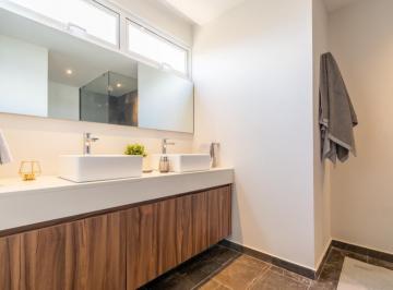 Departamento · 150m² · 2 Recámaras · 2 Estacionamientos · Departamento en Bosque Real Bilu
