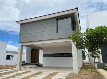 Casa · 303m² · 3 Recámaras · 2 Estacionamientos · Casa en Venta en San Alberto (La Primavera)