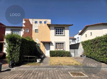 Casa · 110m² · 3 Recámaras · 2 Estacionamientos · Casa Para Remodelar en Venta Villas del Campo Oportunidad!