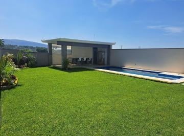 Casa · 240m² · 4 Recámaras · 2 Estacionamientos · Casa en El Polvorín