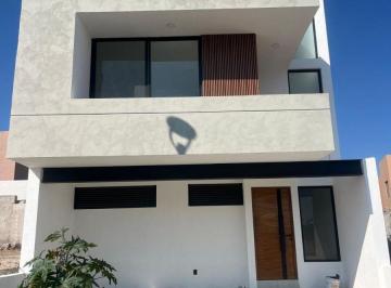 Casa en condominio de 3 habitaciones, El Marqués · Venta Casa en Samare 5 Zibata Nv