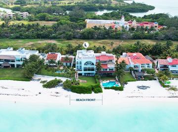 Casa de 3 habitaciones, Benito Juárez · Casa Frente a La Mar en Venta en Zona Hotelera