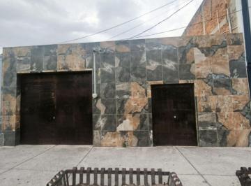 Casa · 558m² · 7 Recámaras · Casa en Venta con Uso de Suelo Mixto