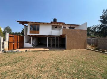 Casa · 180m² · 3 Recámaras · 2 Estacionamientos · Casa Cabaña en Venta Fracc Villas del Sol Patzcuaro