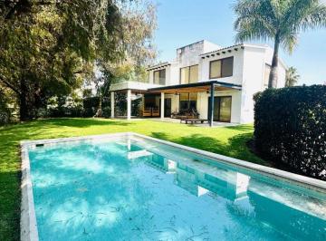 Casa de 3 habitaciones, Cuernavaca · Casa en Venta, Paraiso Country Club, Doble Seuridad