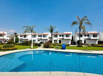 Casa de 3 habitaciones, Cuernavaca · Villa en Venta en Paraiso Country Club