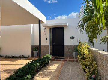 Casa en condominio de 2 habitaciones, Mérida · Casa en Venta en Zona Campocielo, Royal del Parque, Mérida, Yucatán