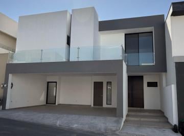 Casa · 386m² · 3 Recámaras · 3 Estacionamientos · Casa - Laderas Residencial