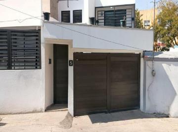 Casa de 4 habitaciones, Naucalpan de Juárez · Venta de Casa en Santa Cruz del Monte, Naucalpan de Juarez